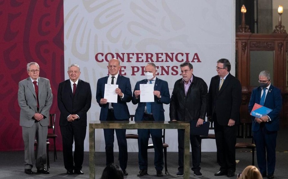 Desdeñoso, López Obrador dice que sólo se pondrá cubrebocas cuando se termine la corrupción