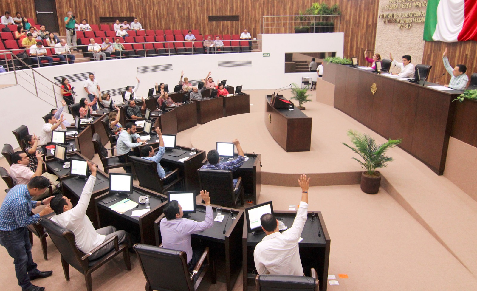 Diputados regresan a trabajar