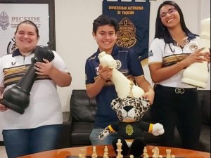 Universitarios de Yucatán reciben el torneo nacional de ajedrez