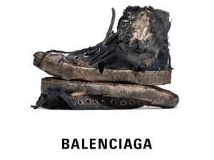 Balenciaga sorprende con nuevos tenis destruidos y sucios