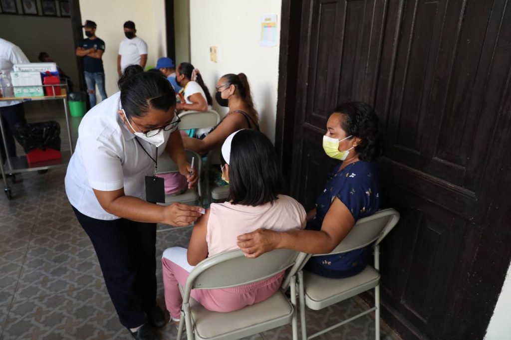 Yucatán inicia la vacunación contra el Coronavirus para niñas y niños de 5 a 11 años de edad￼