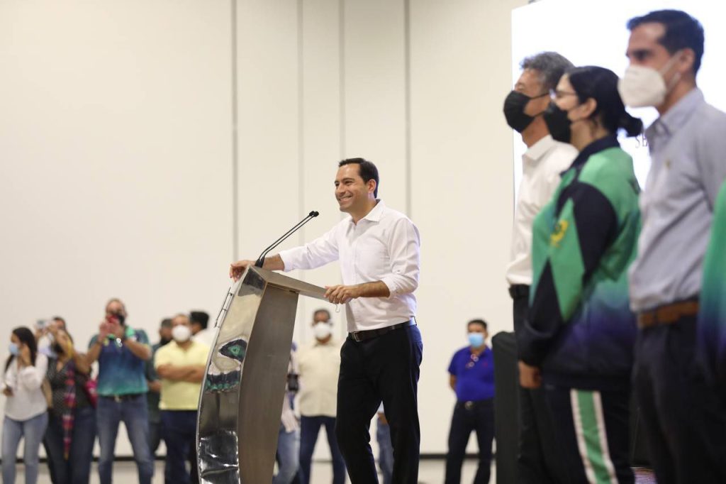 Anuncia el Gobernador Mauricio Vila Dosal inversión de 35 millones de pesos para rehabilitar y remodelar el Centro de Alto Rendimiento Deportivo y el techo del Centro Acuático de la Unidad Deportiva Kukulcán