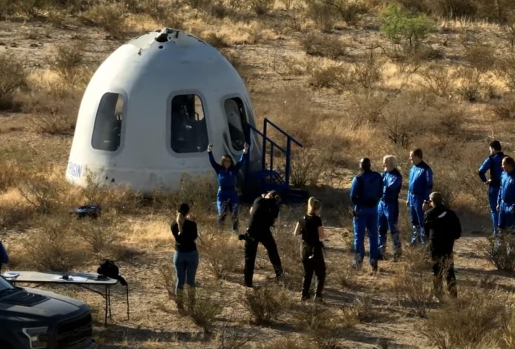 Katya Echazarreta, la primera mexicana en viajar al espacio, regresa a la tierra tras concluir con éxito la misión NS-21