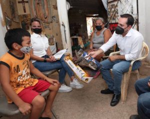 El Gobernador Mauricio Vila Dosal lleva al interior del estado apoyos para pacientes con cáncer