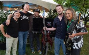 Eddie Munson se une a Metallica; Joseph Quinn conoce a la banda en Lollapalooza