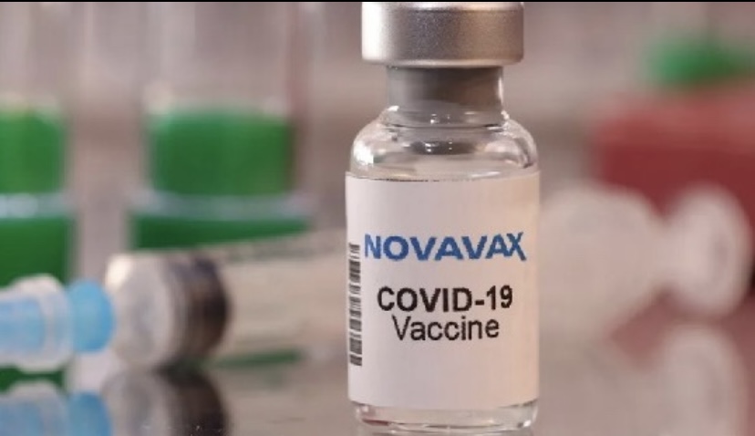 FDA autoriza uso de emergencia de vacuna contra covid de Novavax 