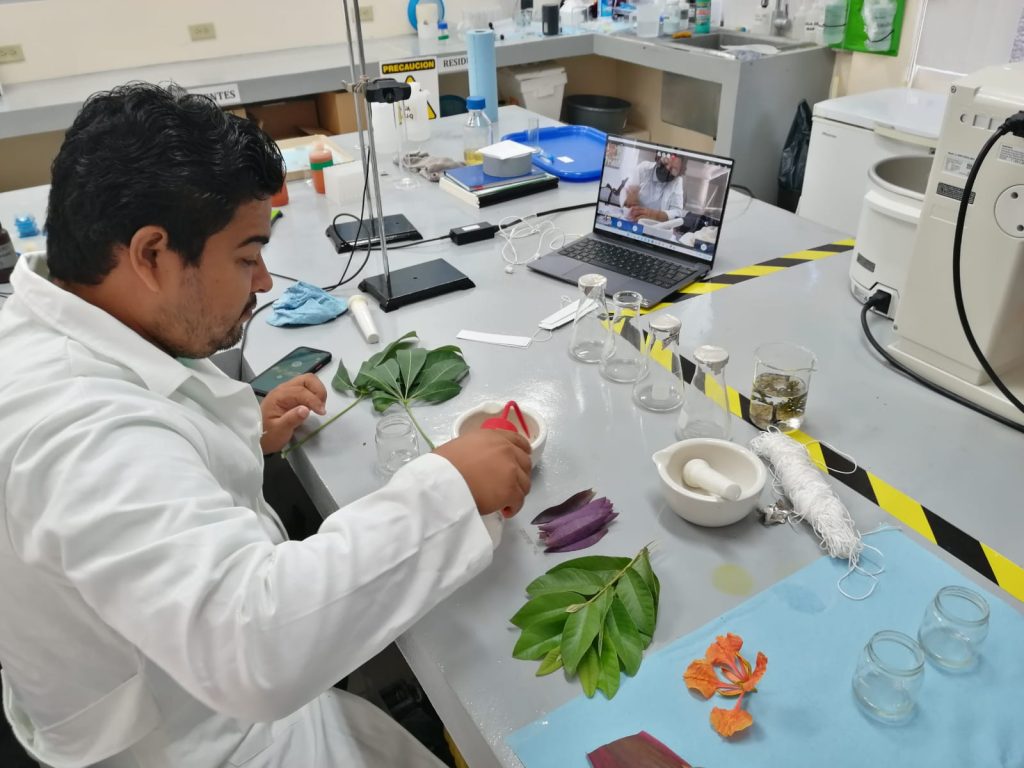 Es muy importante fomentar la ciencia en la juventud recalca el CICY