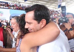 Con el apoyo del Gobernador Mauricio Vila Dosal, yucatecos tienen la oportunidad continuar y terminar sus estudios￼