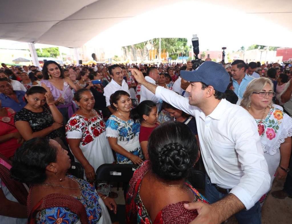 En el marco del Día Internacional de la Mujer Rural, entregan apoyos a 1,539 mujeres de 37 municipios