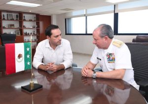 Reiteran el Gobernador y el titular de la Marina el  compromiso para seguir impulsando el desarrollo de Yucatán   