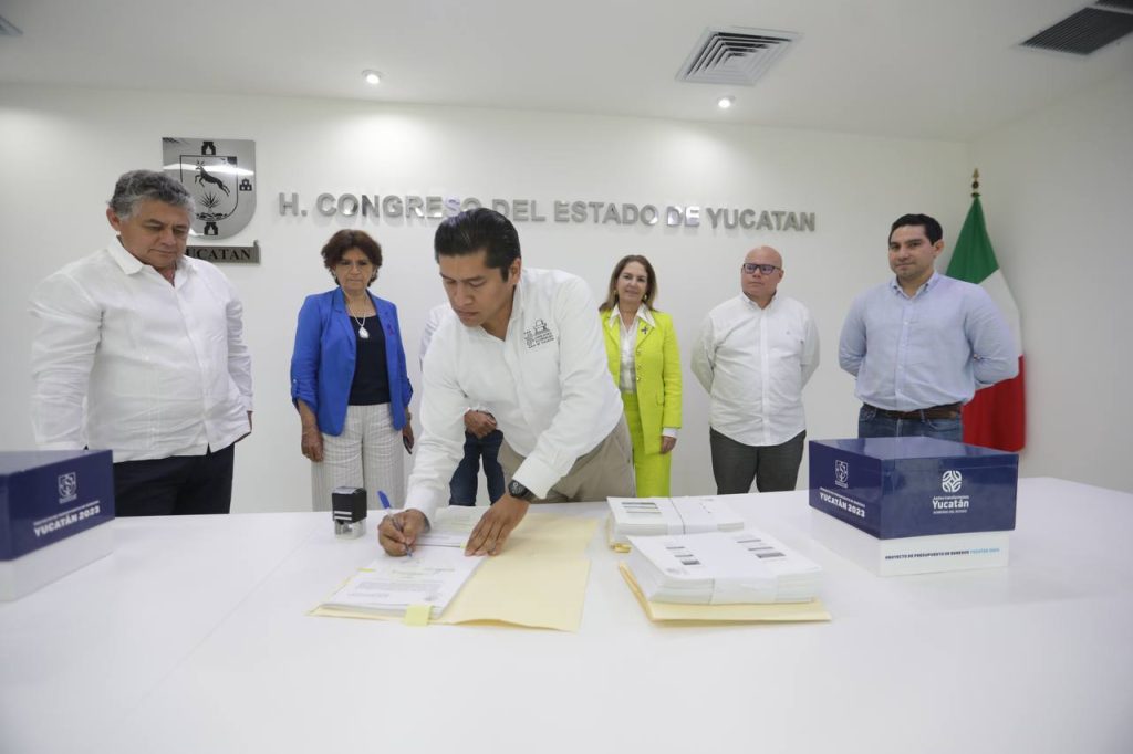 Envían el presupuesto 2023 para continuar la transformación de Yucatán, mantener la paz y fomentar la prosperidad