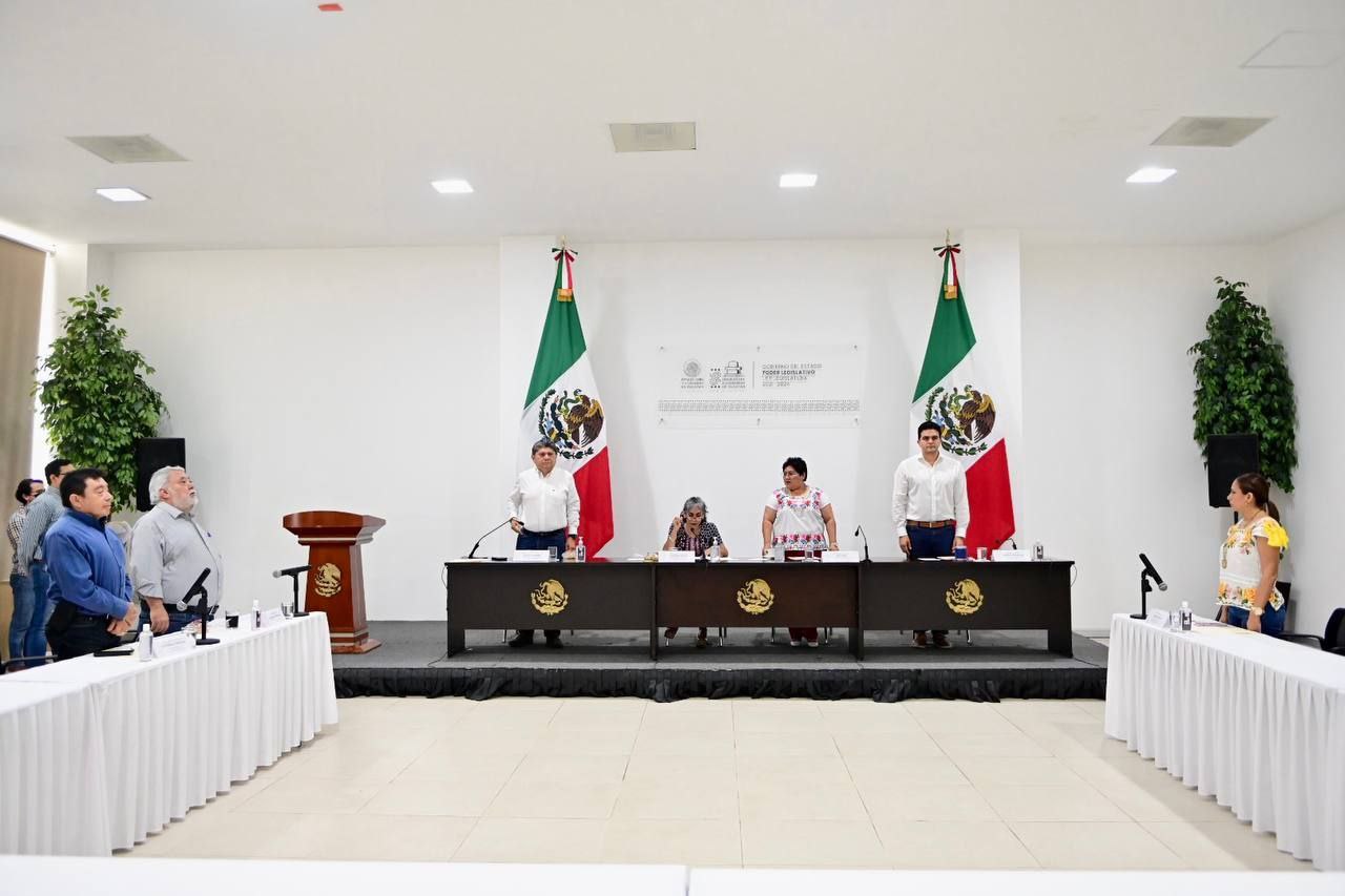 El Congreso del Estado inicia el proceso para designar a recipiendarios de dos  medallas 