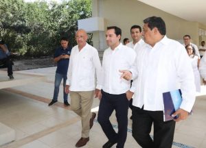 Mauricio Vila inaugura el nuevo edificio de la Facultad de Contaduría y Administración de la UADY