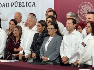 Refrenda Vila Dosal su compromiso por la paz y tranquilidad de Yucatán y el país