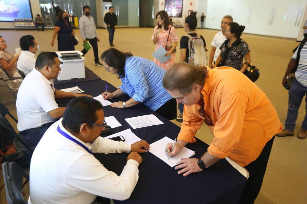 Más de 600 empleos se ofertaron en la primera Feria del Empleo Bilingüe en Yucatán