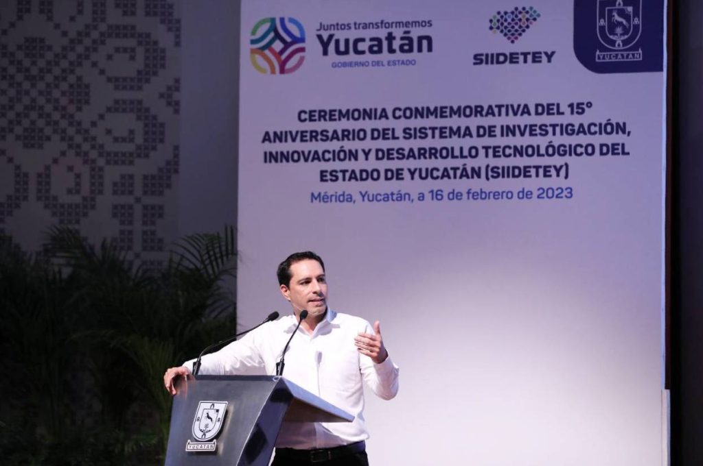 Vila llama a hacer equipo para consolidar a Yucatán como polo científico y de innovación