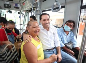 Vila Dosal supervisa operación de los nuevos autobuses de la ruta Circuito Metropolitano del Sistema de transporte “Va y ven”