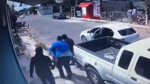 Inseguridad en Quintana Roo, secuestran a un empresario en las puertas de su casa 