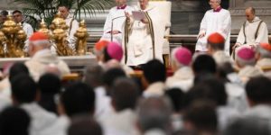 El Papa pide a sacerdotes evitar las divisiones en la Iglesia