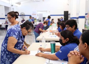 DIF Yucatán inicia entrega de apoyos a grupos prioritarios