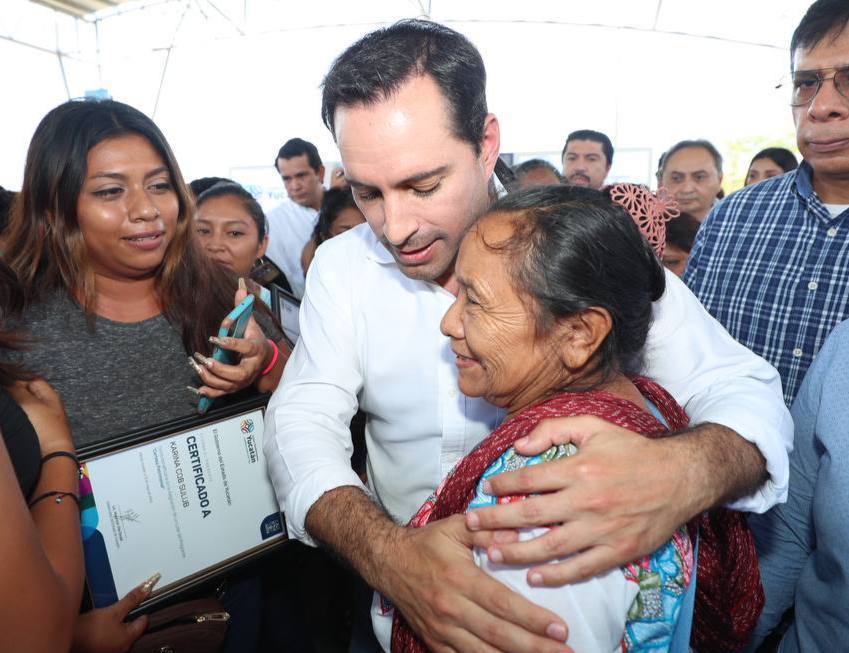 Más familias yucatecas logran la certeza de su patrimonio con el apoyo del Gobernador Mauricio Vila Dosal