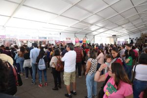 Yucatán rompe récord con la venta de 2.5 toneladas de cochinita pibil en el Zócalo