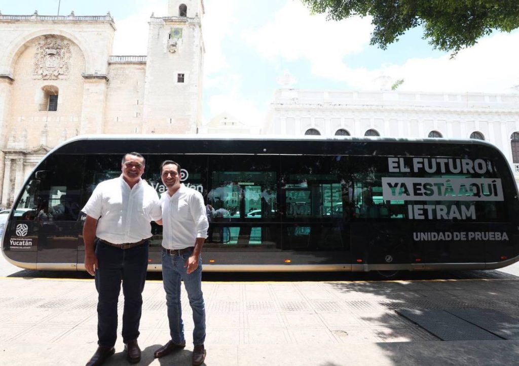 Supervisa Vila Dosal la unidad de prueba del Ie-tram