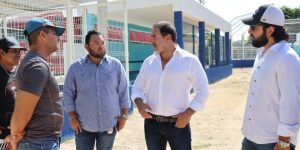 Supervisa obras en el campo “Baltazar Yama” de Chuburná y el estadio “20 de noviembre” de Progreso