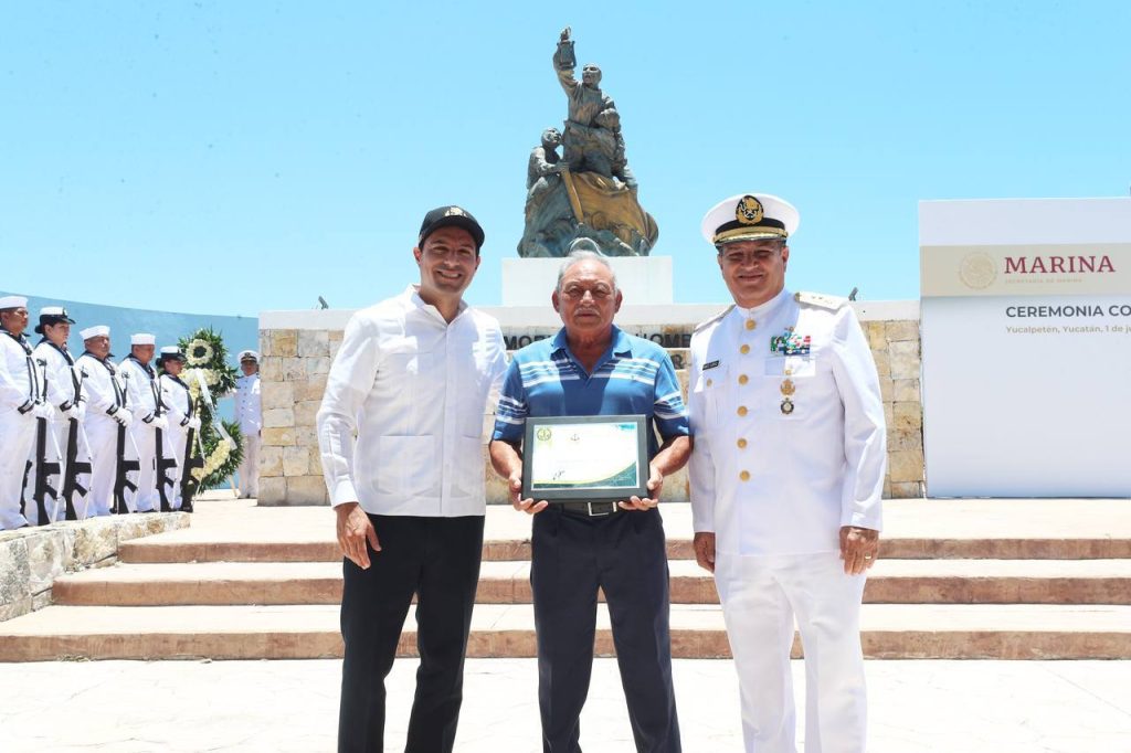 El Gobernador Mauricio Vila Dosal encabeza en Yucatán ceremonia por el Día de la Marina 