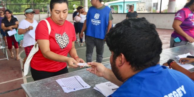 Concluye la Segey la entrega de Becas Económicas a estudiantes de Educación Básica