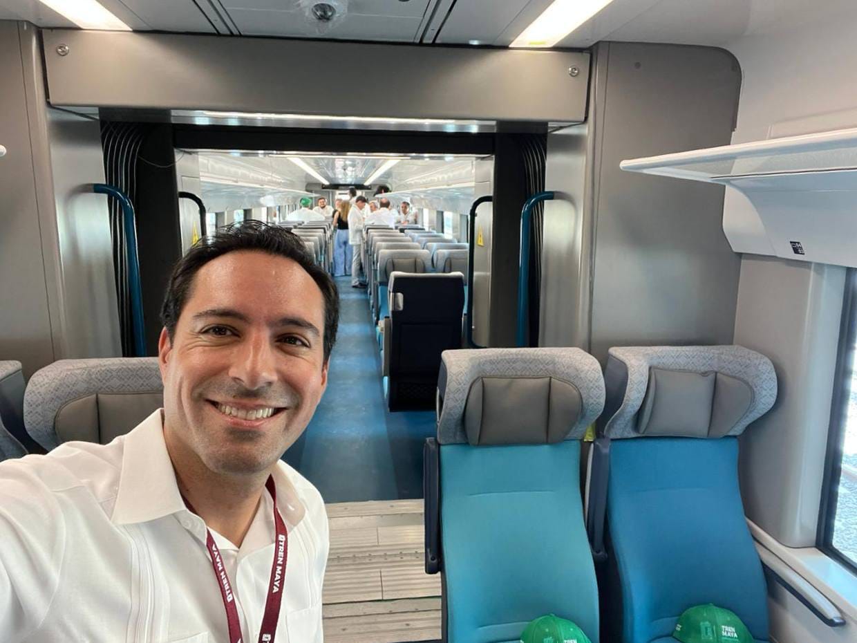 El Gobernador Mauricio Vila Dosal y el Presidente Andrés Manuel López Obrador realizaron el primer recorrido de prueba del Tren Maya que partió desde Campeche hasta Yucatán