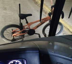 Compra bicicleta y la olvida en un autobús del Va y Ven en Mérida