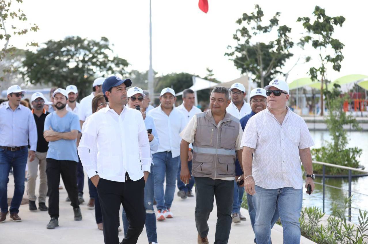 Recorre el Gobernador Mauricio Vila Dosal junto con su gabinete, el Parque de “La Plancha”, el mejor de México