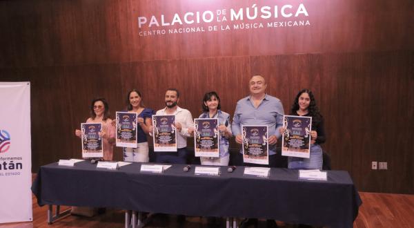 Gran Festival del Palacio de la Música: Un Homenaje Inolvidable a Armando Manzanero