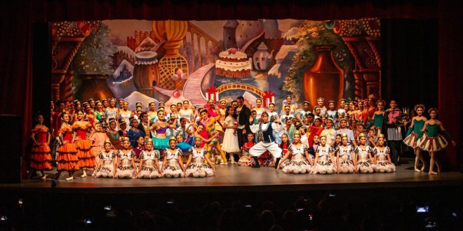 Estudiantes del Centro Estatal de Bellas Artes deslumbran con su interpretación de “El Cascanueces”