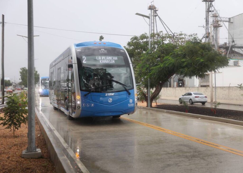 El Gobernador Mauricio Vila Dosal realizó el primer recorrido de prueba del Ie-tram