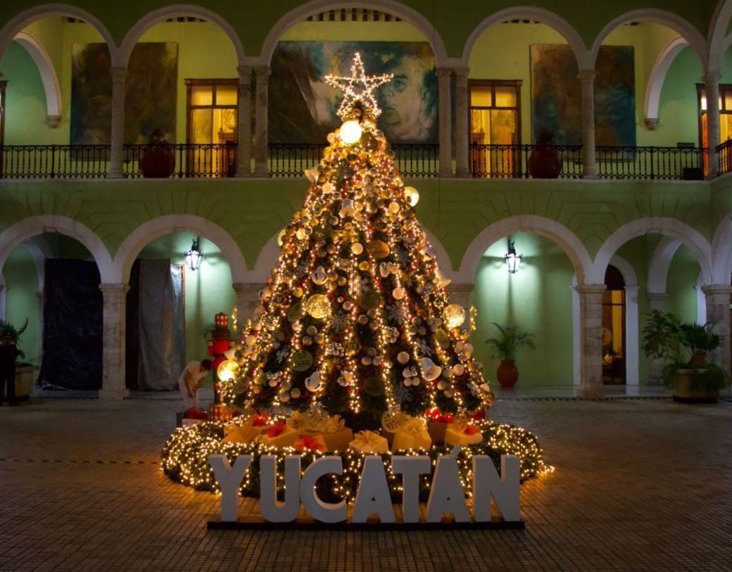 Llega la Navidad a Palacio de Gobierno