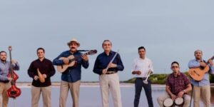 Con trova yucateca se inician los festejos del 482 aniversario de Mérida