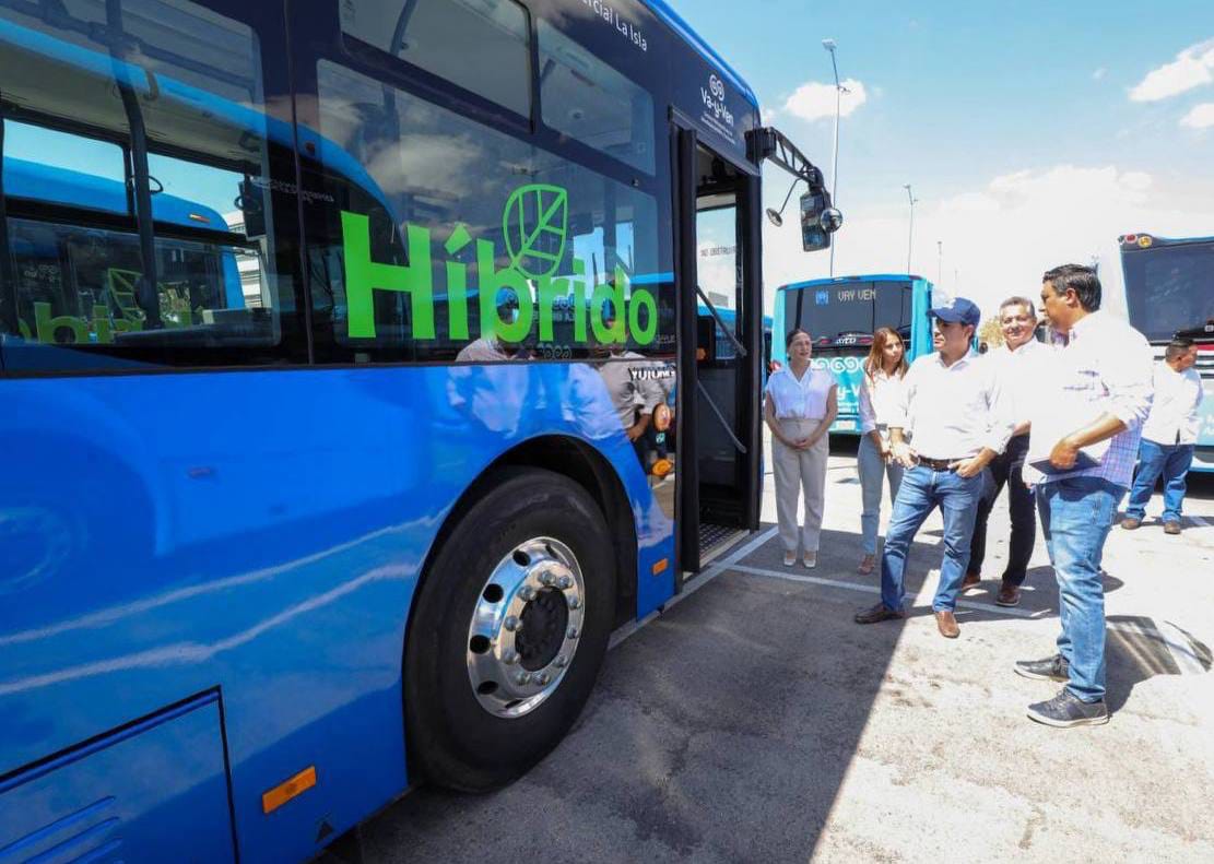 Presenta Vila las nuevas unidades con las que se sumarán más rutas al sistema Va y Ven