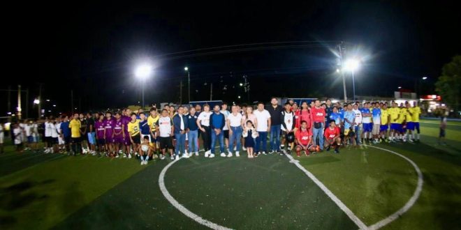 El alcalde Edwin Bojórquez inaugura torneo de Fut 7 en Kanasín