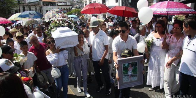 Despiden a la niña Camila en Taxco, los familiares exigen que su muerte no quede impune