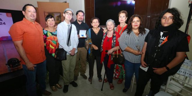 Reconocen con la Medalla Bellas Artes 2024 a la maestra Nancy Roche Reyes