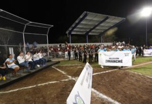 Inaugura Vila la segunda edición del Torneo de Sóftbol Femenil Estatal “Liga del Cambio”