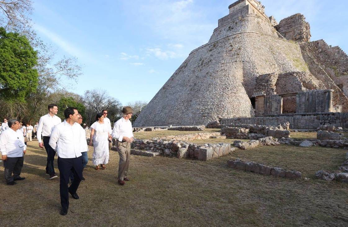 Vila y los reyes de Suecia se reunieron en Uxmal con representantes de pueblos indígenas