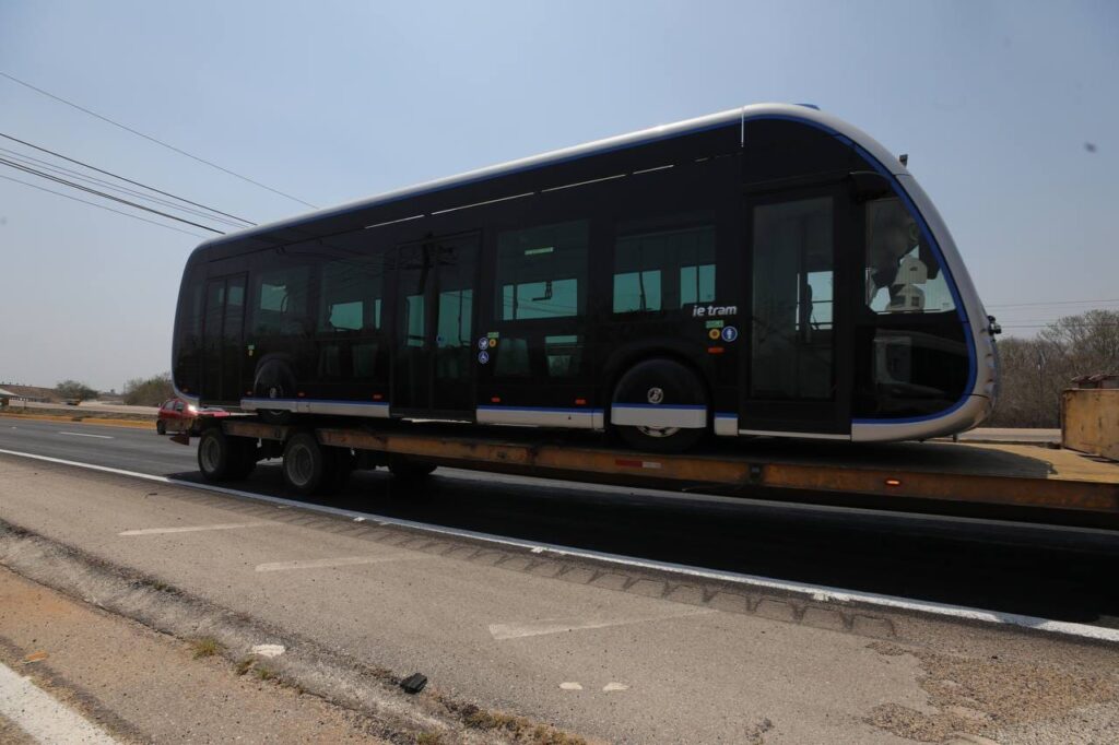 Arriban a Yucatán 5 unidades más del Ie-Tram para seguir transformando la movilidad