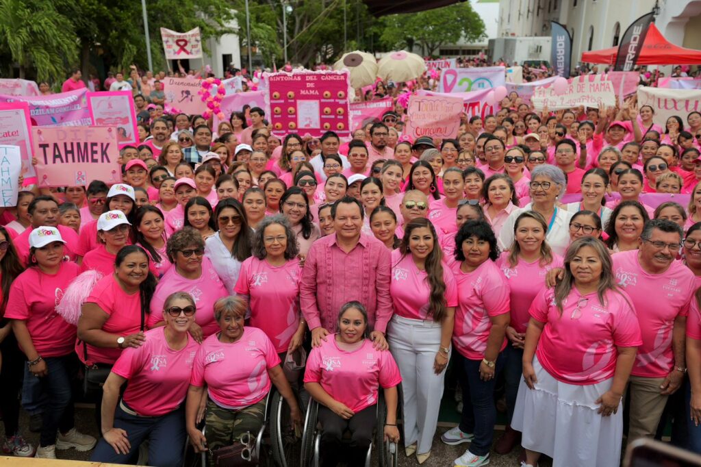 Díaz Mena lidera evento de salud contra el cáncer de mama