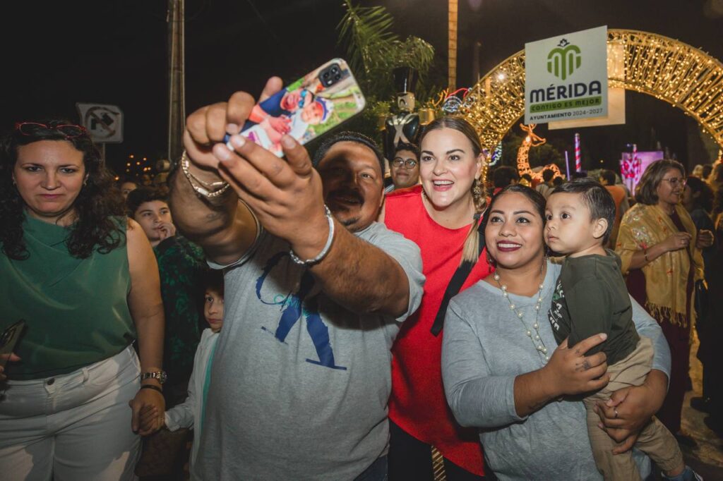 Inician las fiestas navideñas en Mérida con gran celebración