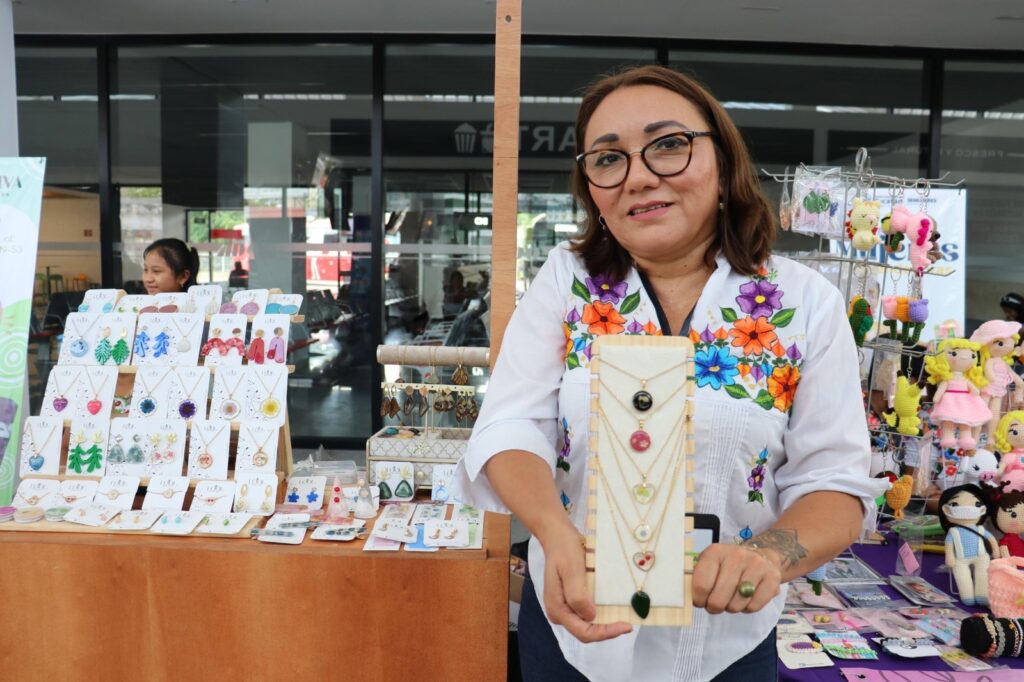 Feria Navideña, vitrina para artesanas y emprendedoras de Yucatán