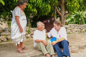 Mérida fortalece políticas públicas contra carencias sociales