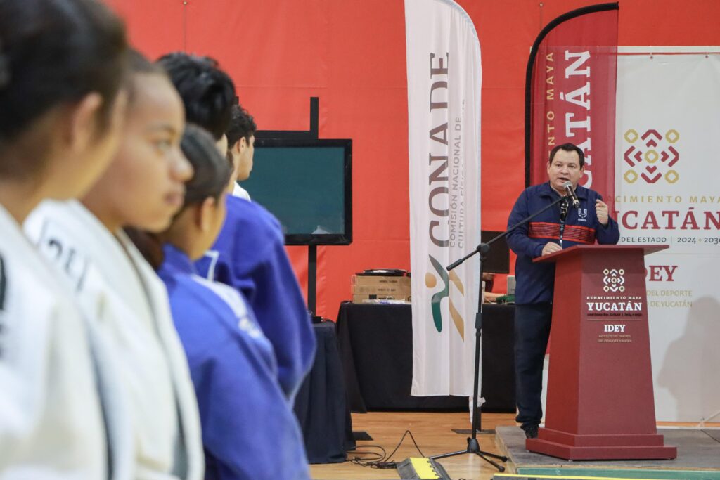 Fútbol y judo unen a atletas en Yucatán